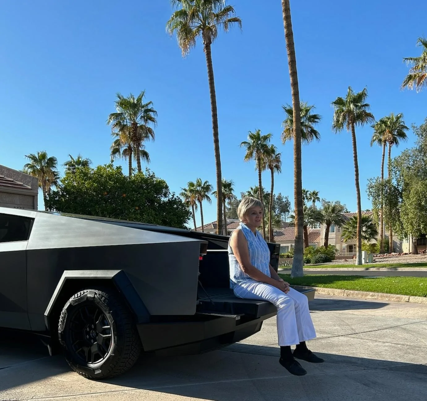 Tesla Cybertruck 875 Cybertrucks delivered to customers so far (as of 2/27/24) says Tulsa OK rep Thinking about CT