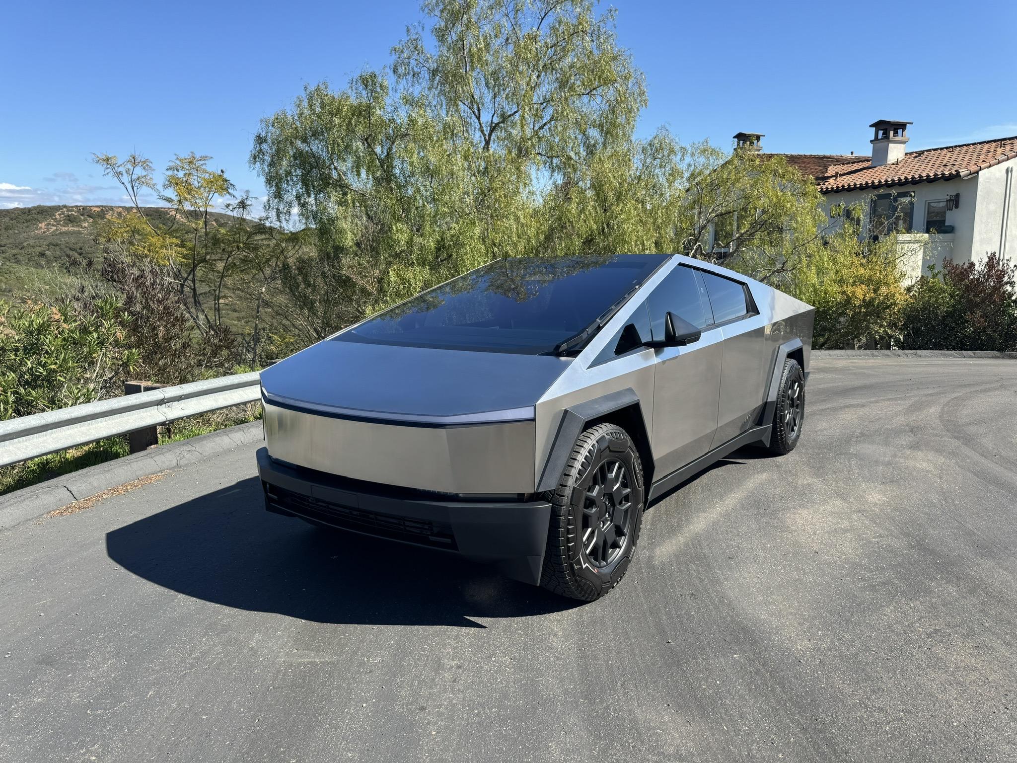 Tesla Cybertruck Spectra PhotoSync IRD Tint (30% sides, 70% windshield) installed 8560D681-A9E6-403C-98AE-E4F2E3DCC8C1_1_102_o