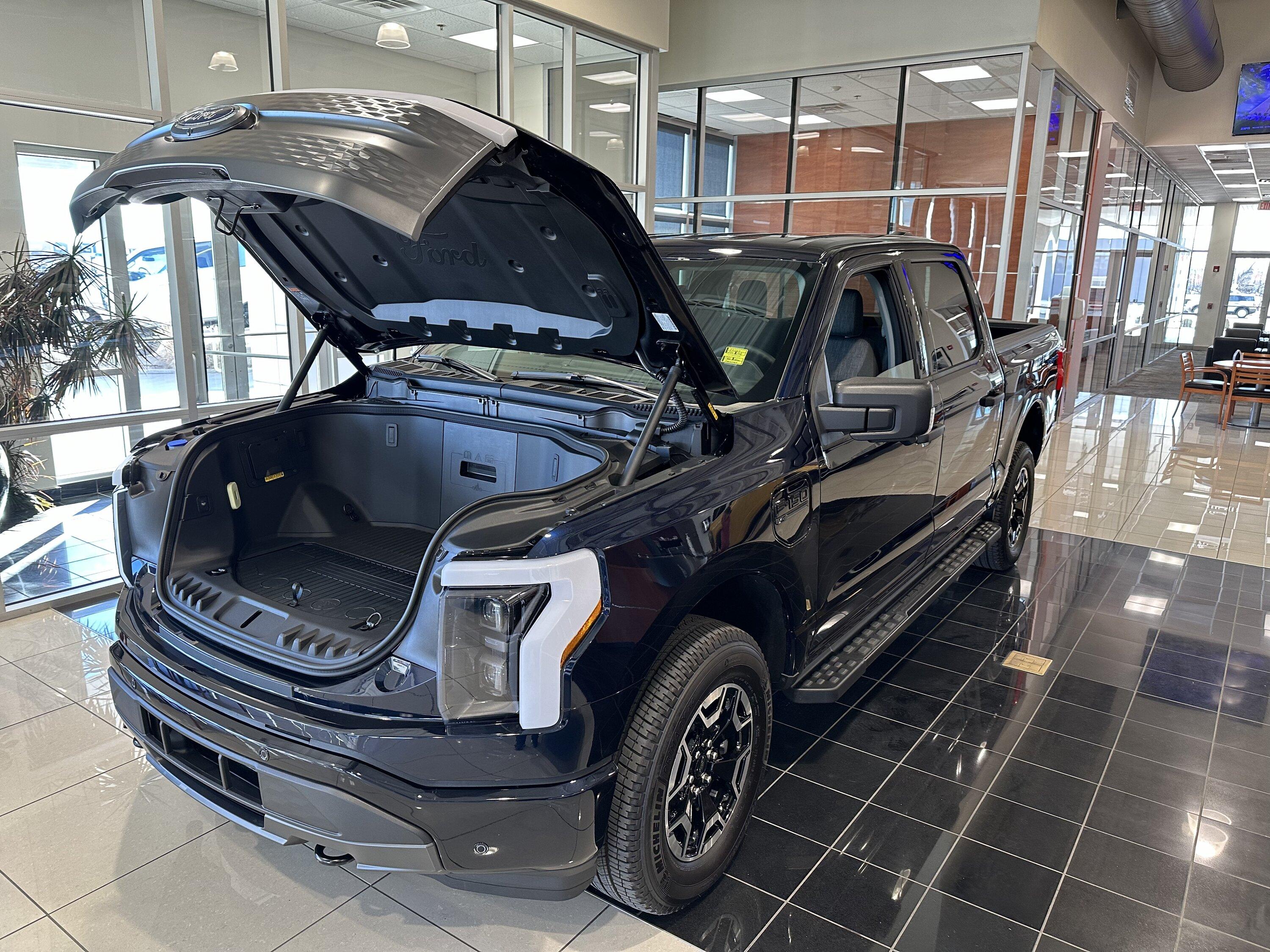 Tesla Cybertruck New GMC Hummer Omega throws down the gauntlet! IMG_1072