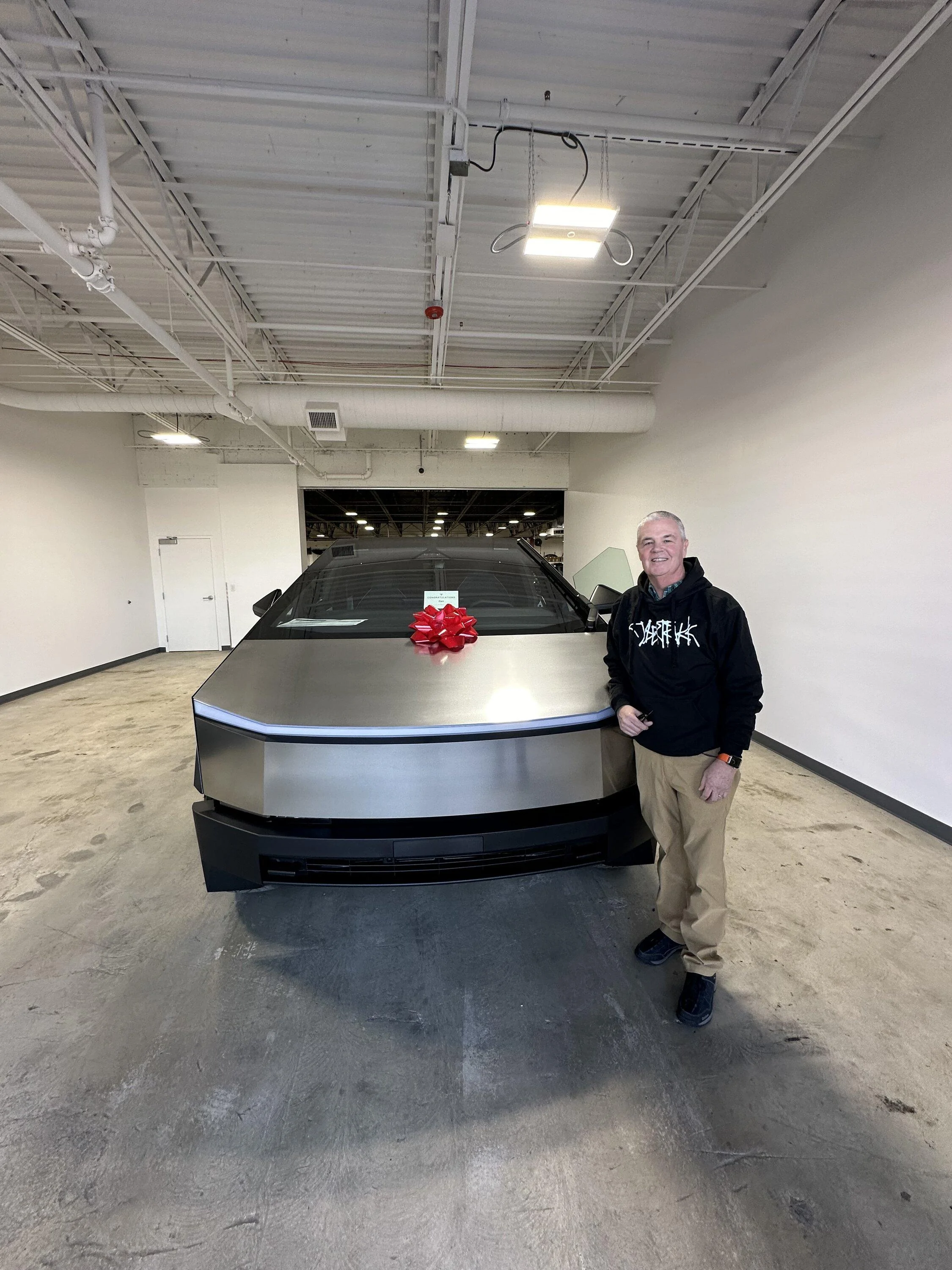 Tesla Cybertruck First confirmed Illinios Cybertruck delivery to non-employee! IMG_4925