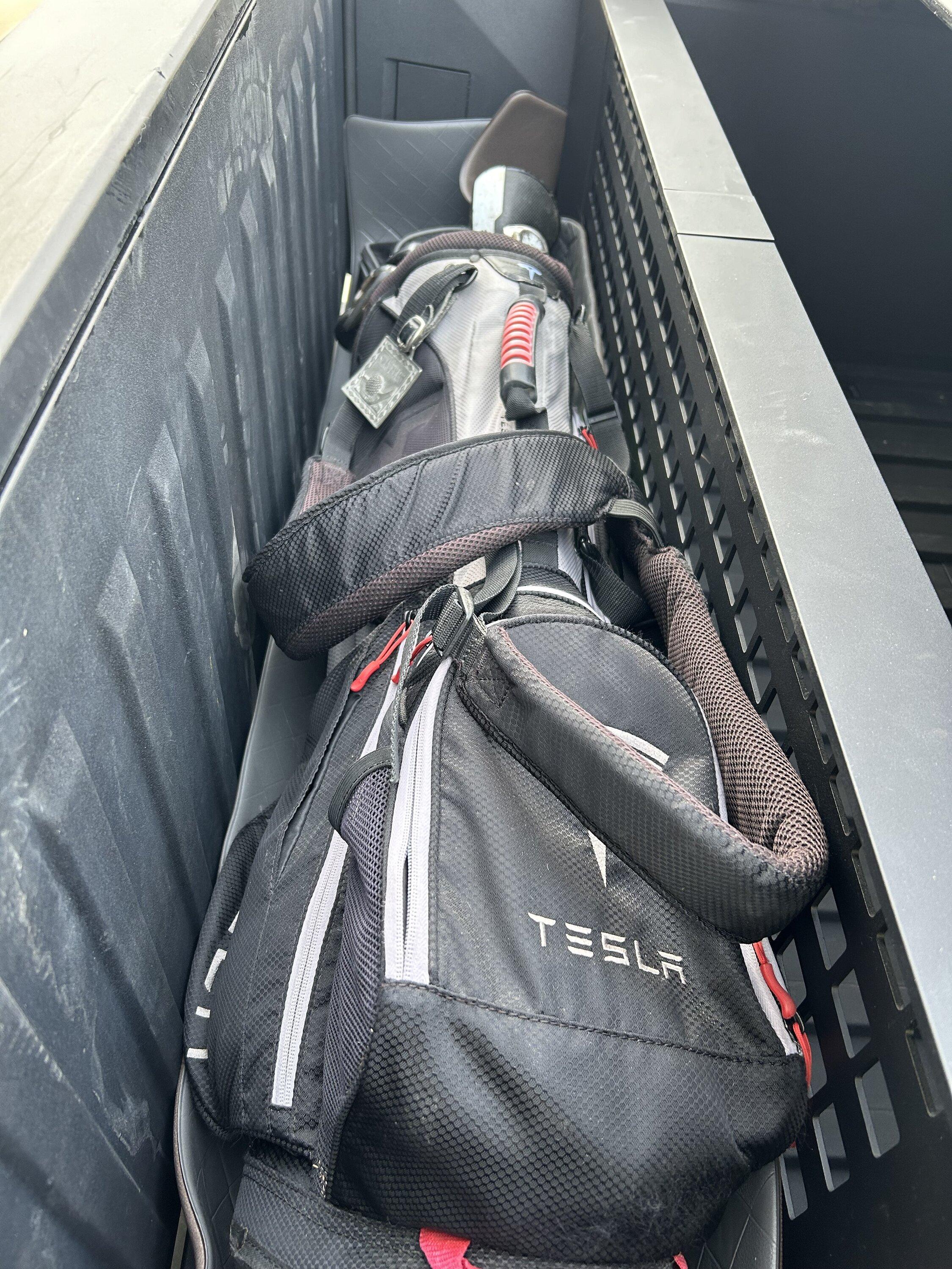 Tesla Cybertruck Frunk - Do Golf Clubs Fit? IMG_1969