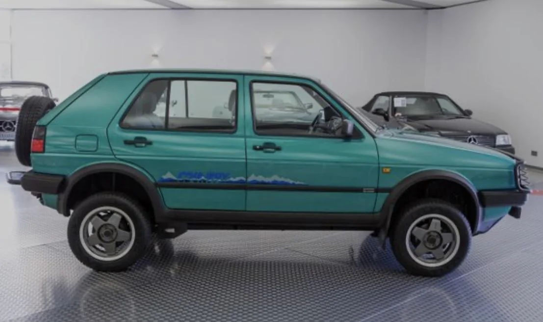 Tesla Cybertruck Rivian R2 Reveal w/ R3 and R3X Surprises! $45K, 0-60 >3 seconds, 300+ miles range, NACS port, 4695 batteries IMG_0579