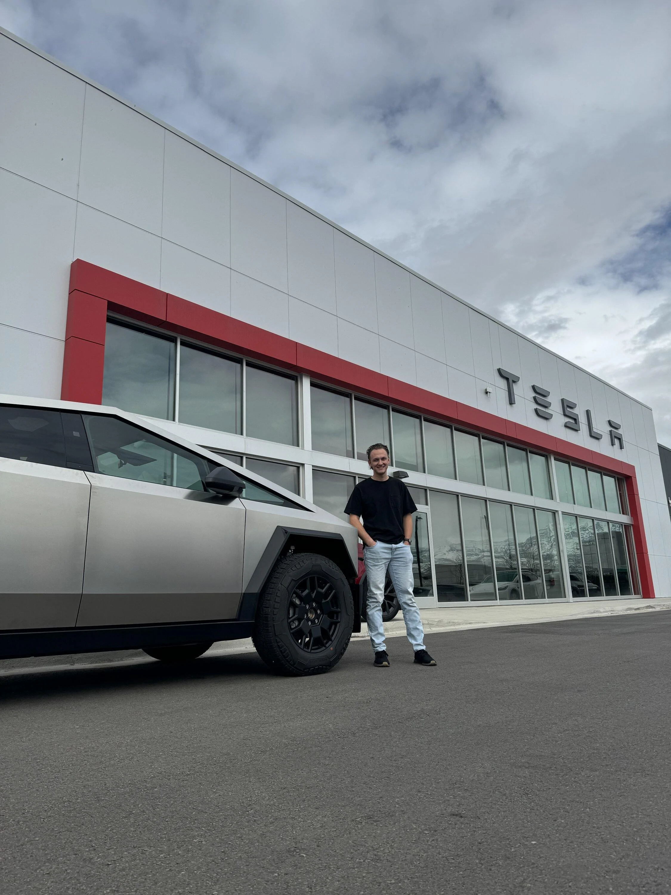 Tesla Cybertruck Utah Delivery.  Yassssssss! IMG_1006