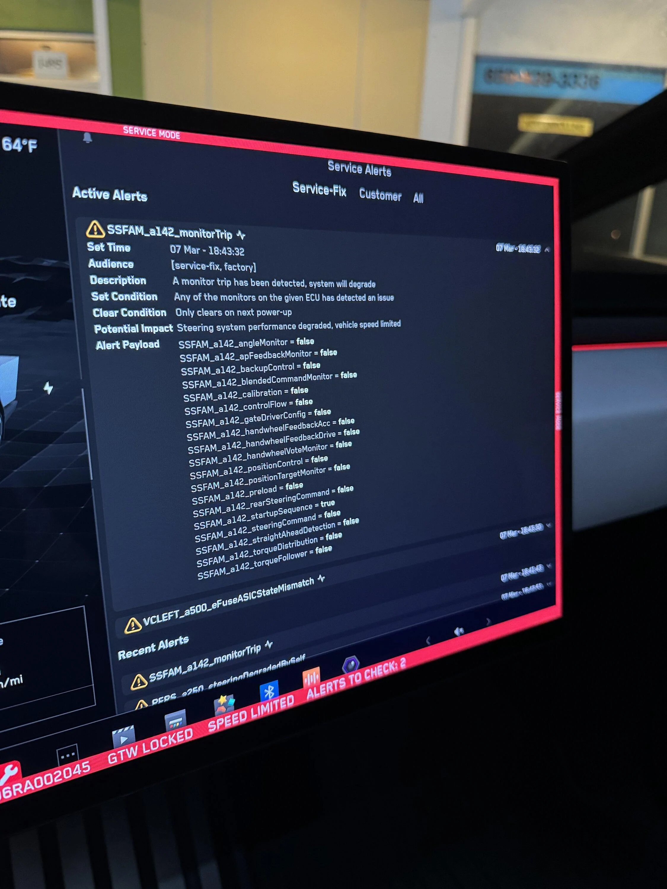 Tesla Cybertruck Broken at delivery: Critical Steering Issue Detected &  Loss of System Redundancy Detected IMG_4346