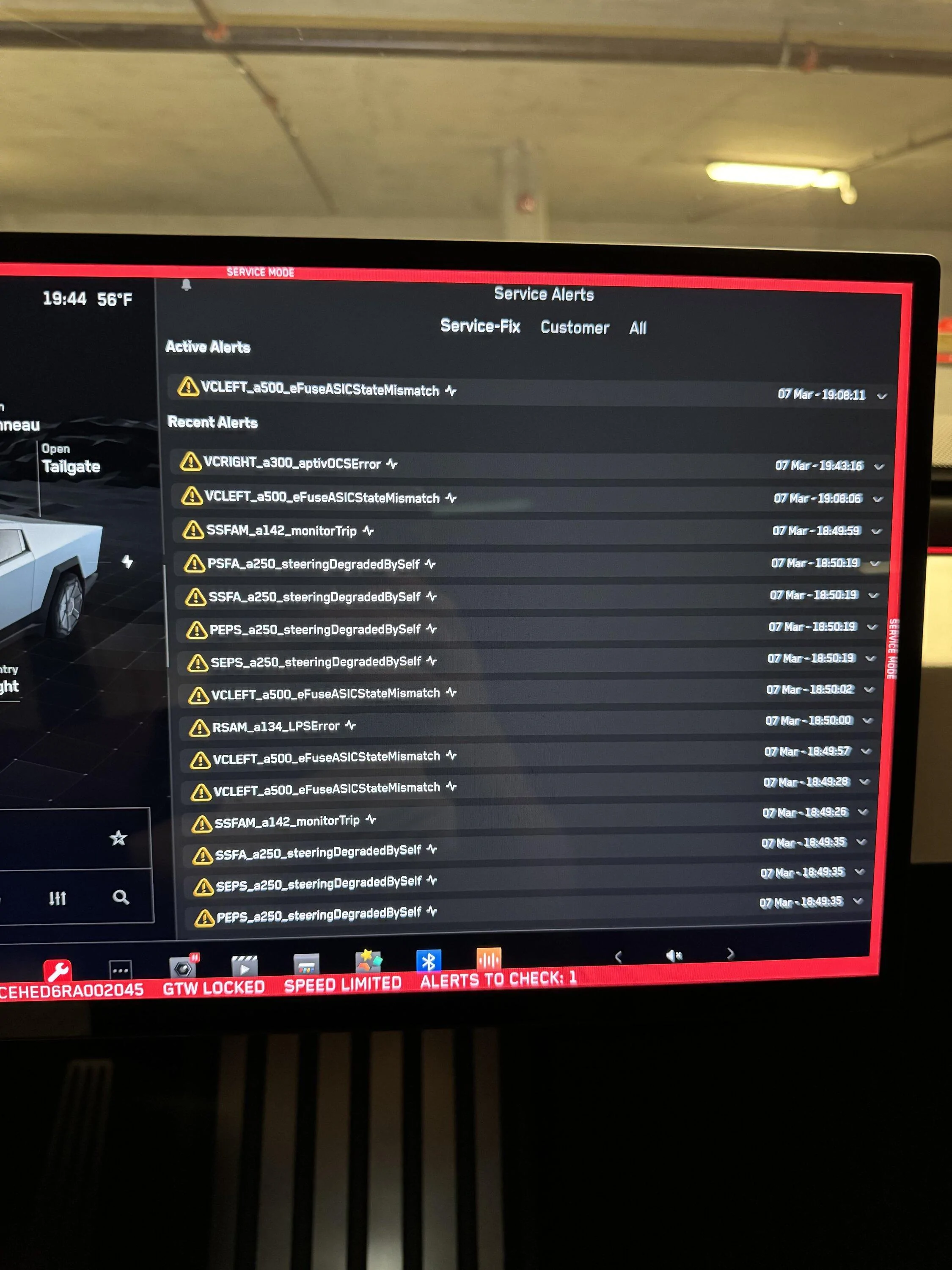 Tesla Cybertruck Broken at delivery: Critical Steering Issue Detected &  Loss of System Redundancy Detected IMG_4351