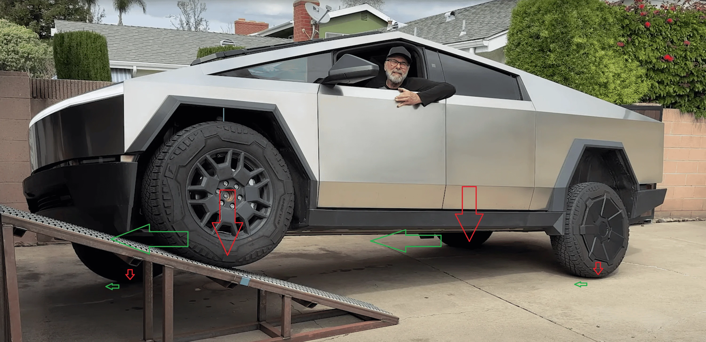 Tesla Cybertruck CyberBeast Cybertruck Suspension Deep Dive and RTI Test | Car and Driver Cybertruck Wheel Articulation mku