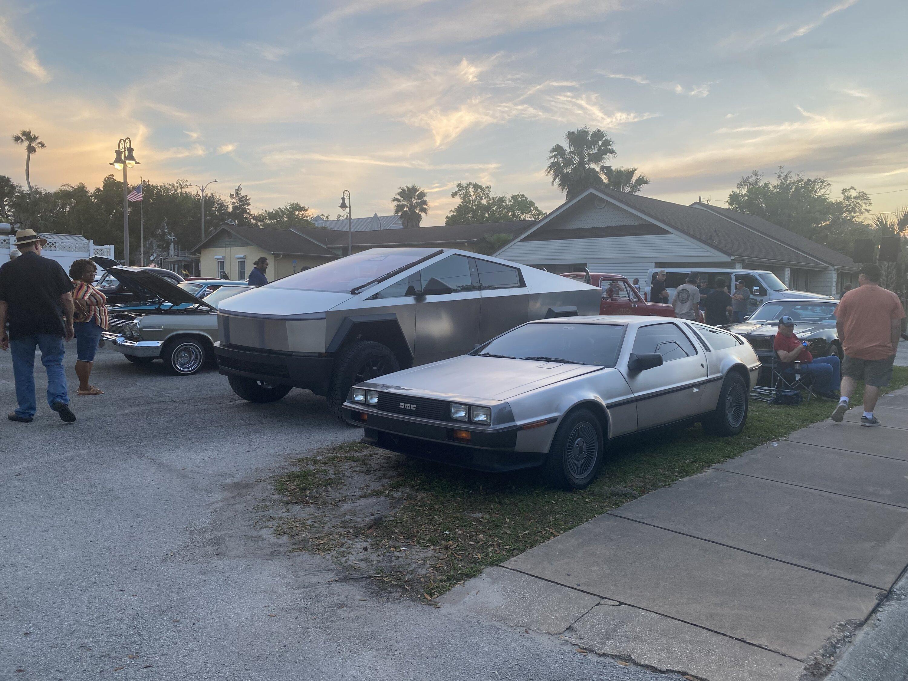 Tesla Cybertruck Cybertruck and DeLorean at a car show: my impressions IMG_4856