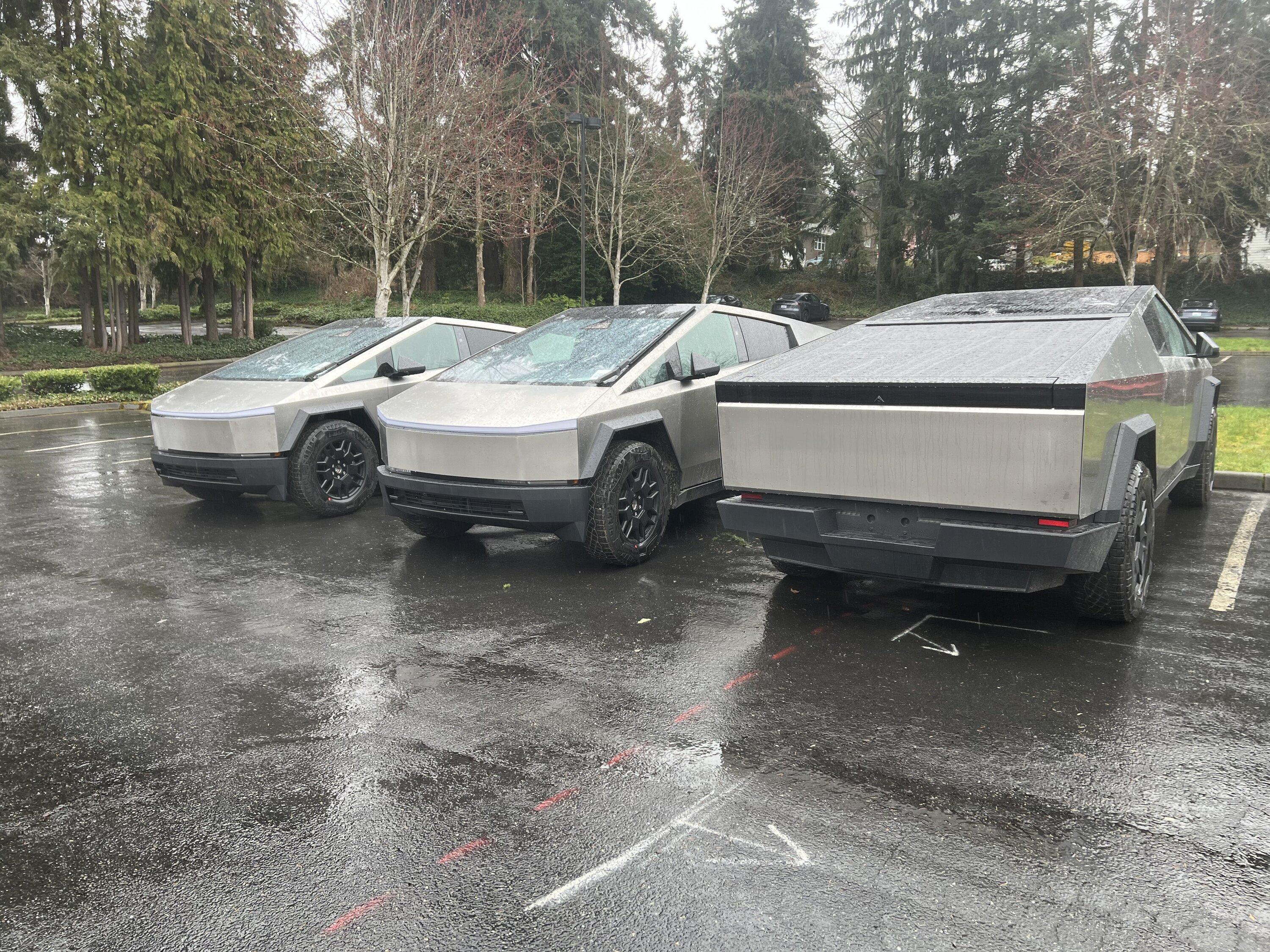 Tesla Cybertruck Seattle (area) CTs! IMG_3269
