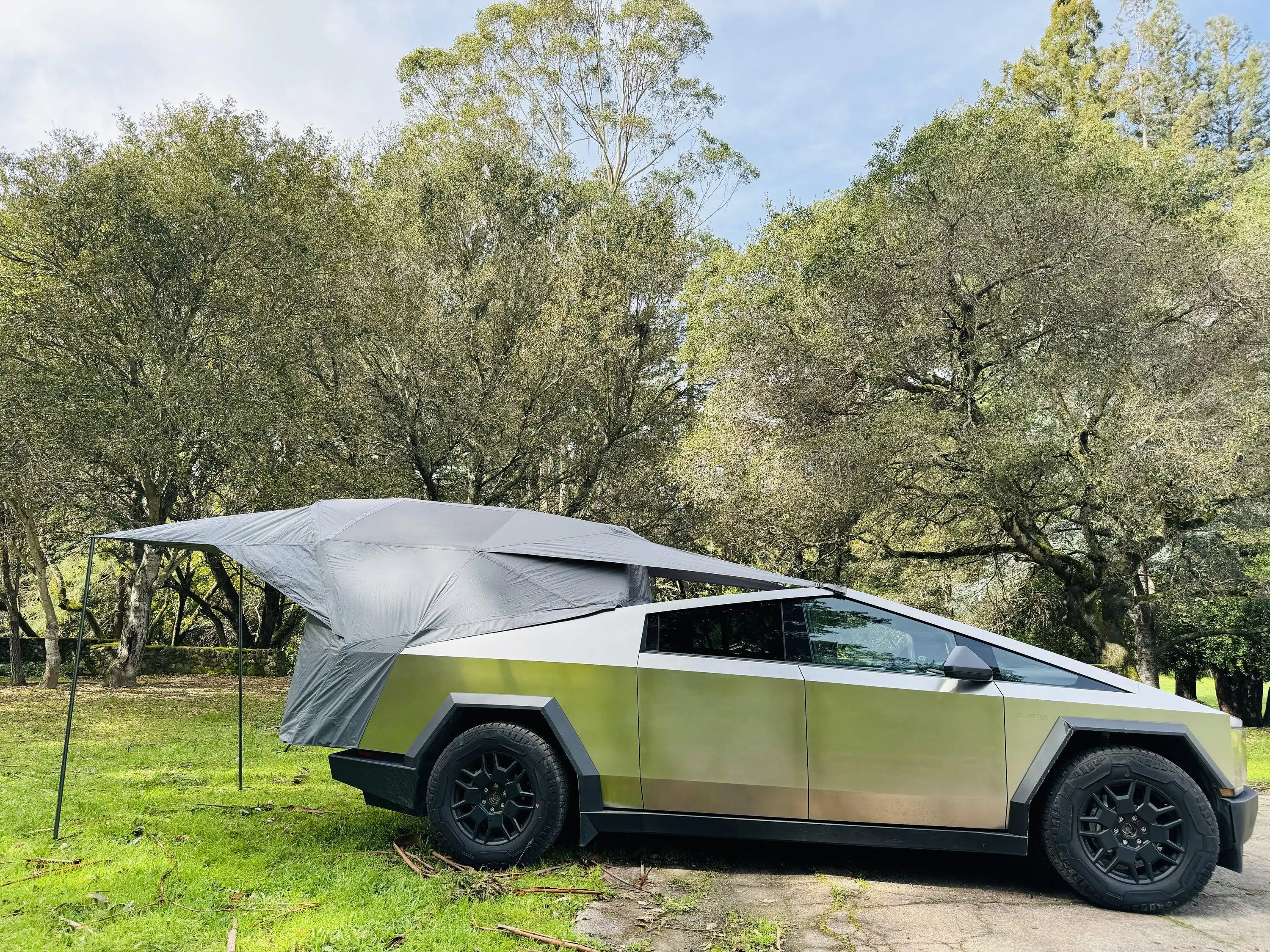 Tesla Cybertruck CyberTent (Basecamp Tent) Follow-Up Review / Recommendation 🏕️ IMG_6179