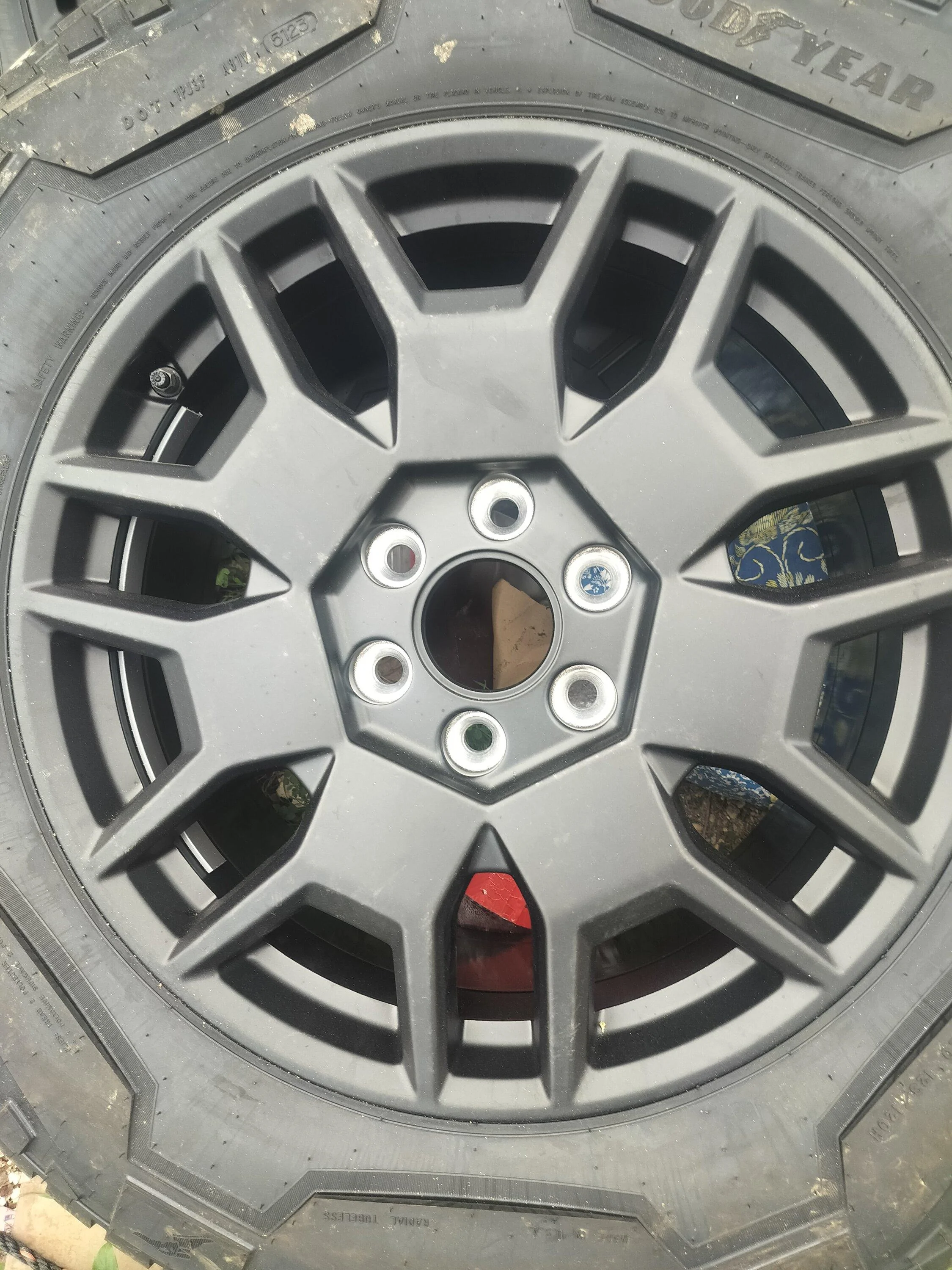 Tesla Cybertruck Where to buy Cybertruck's Goodyear factory tires? 1710115405351207967511805817574