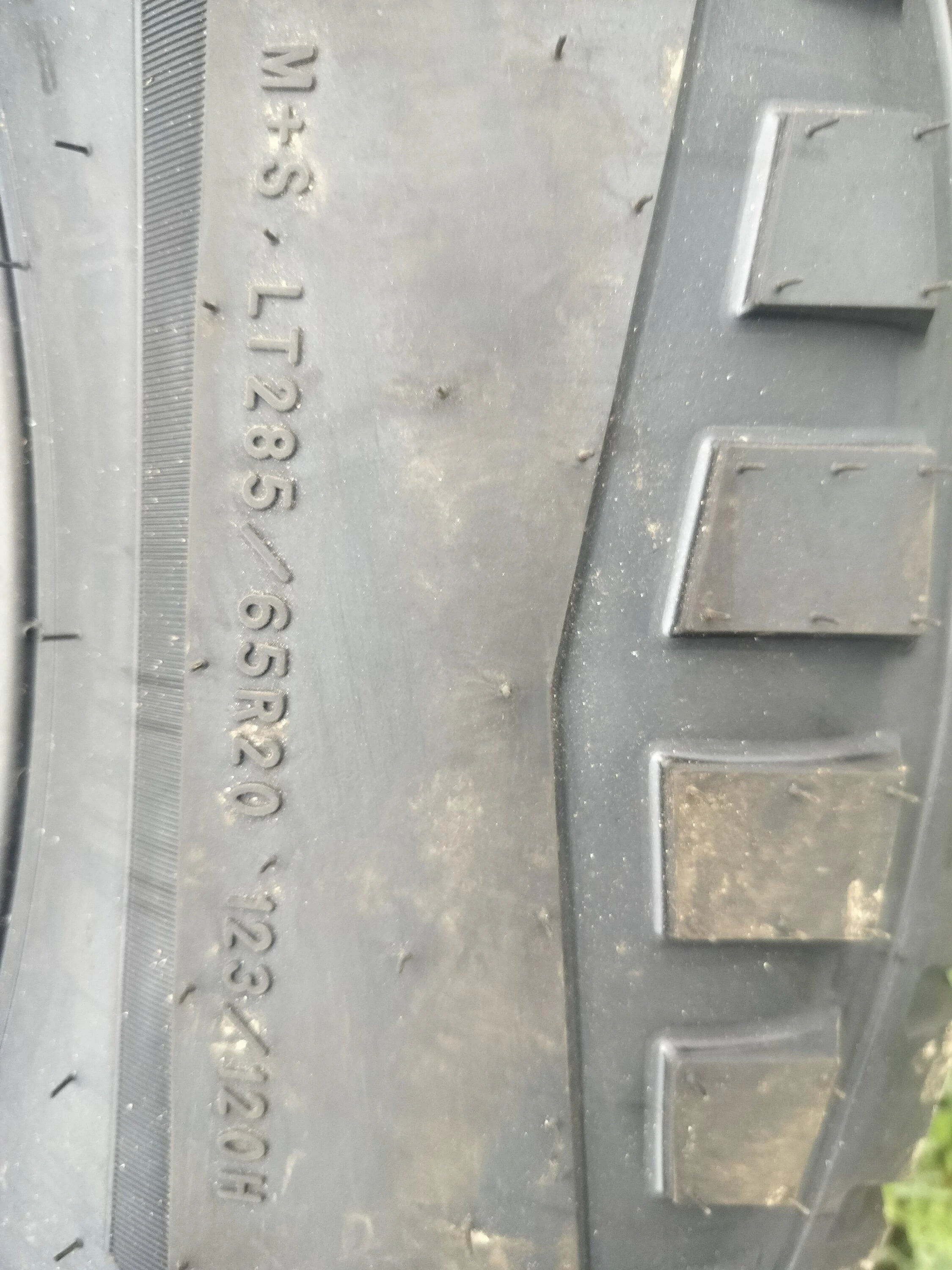 Tesla Cybertruck Where to buy Cybertruck's Goodyear factory tires? 1710115417902259705467679586316