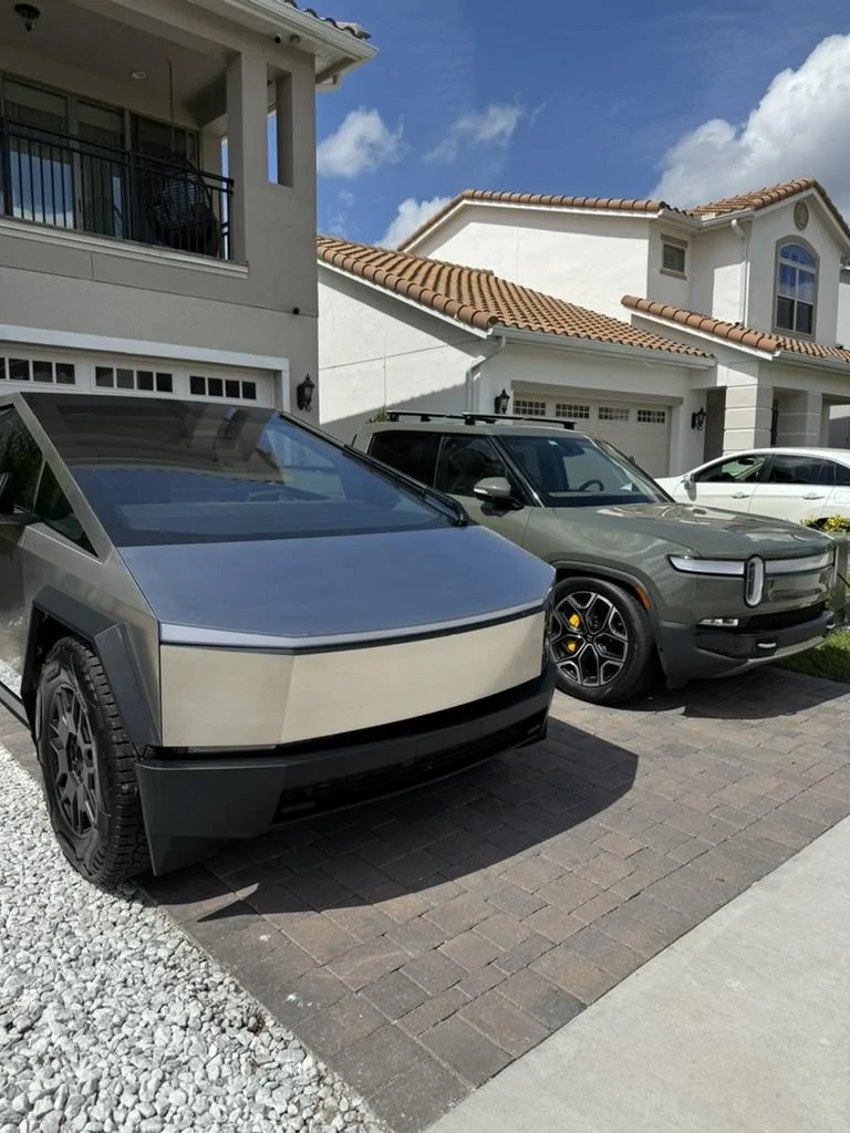 Tesla Cybertruck Cybertruck OWNERS List & Stats [Add Yours]! ✍🏻 EC01CD20-1874-4C09-B10E-798758644554_1_105_c