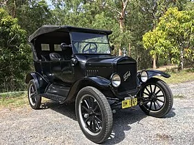 Tesla Cybertruck My response to designer Frank Stephenson's criticism of the Cybertruck (Video) 280px-1925_Ford_Model_T_touring