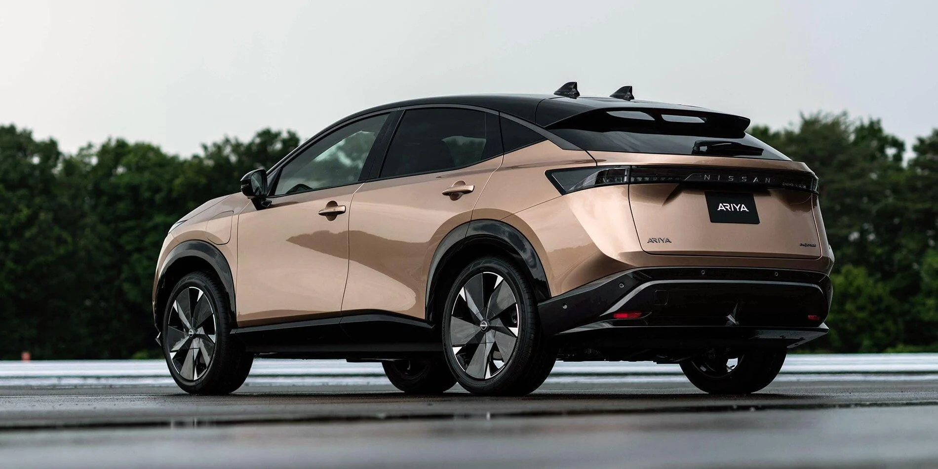 Tesla Cybertruck What does the year 2021 hold for electric cars? Nissan-Ariya-2000-1