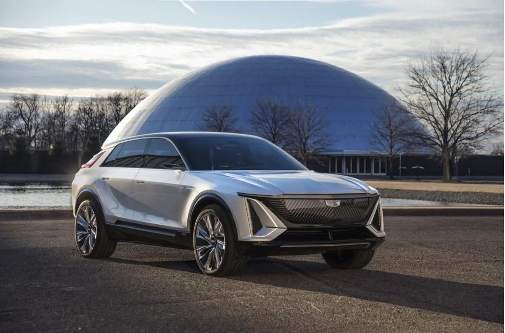 Tesla Cybertruck Will The Cybertruck Be Upgraded From 400 Volt to 800 Volt Battery Architecture ? cadillac-lyriq-concept_100755404_l