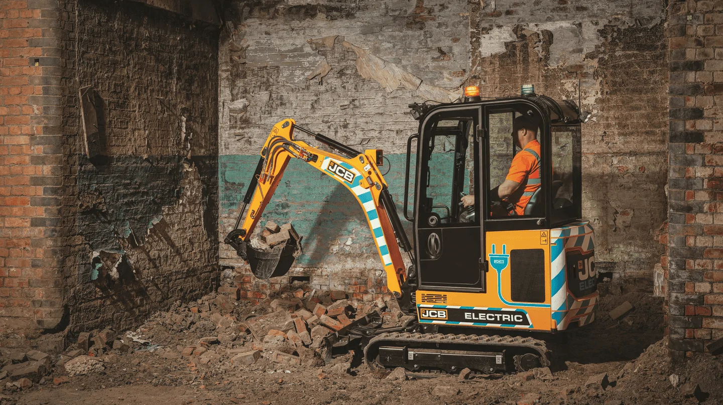 Tesla Cybertruck Electric Construction Equipment News avator_1.600f1fff314ad.601073b1d2546.60107485c403