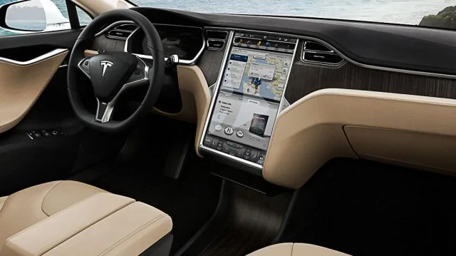 Tesla Cybertruck Tesla Will Recall 134,000+ Vehicles Affected by Inevitable eMMC Failure TeslaCockpit-640x359