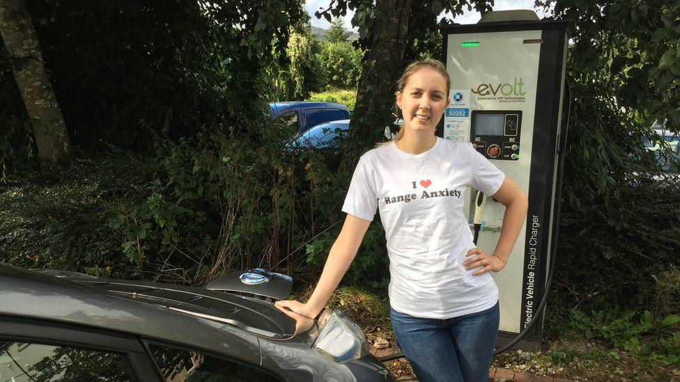 Tesla Cybertruck 'I saved £5,000 by charging my electric car for free' - BBC News _116929907_elinorchalmers