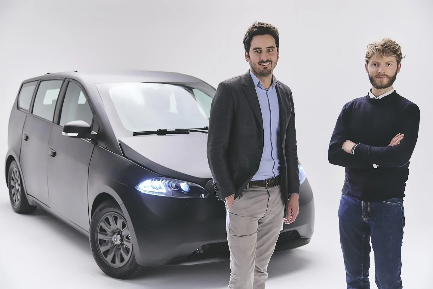 Tesla Cybertruck Sono Unveils New Solar-powered Car Prototype 80%2Fsono-motors-sion-prototype-founders-ces-hero1