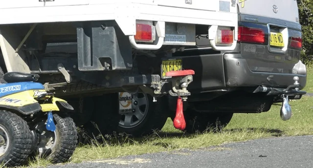 Tesla Cybertruck Tow hitch, electrical connection and in cab brake controller 1613583102547