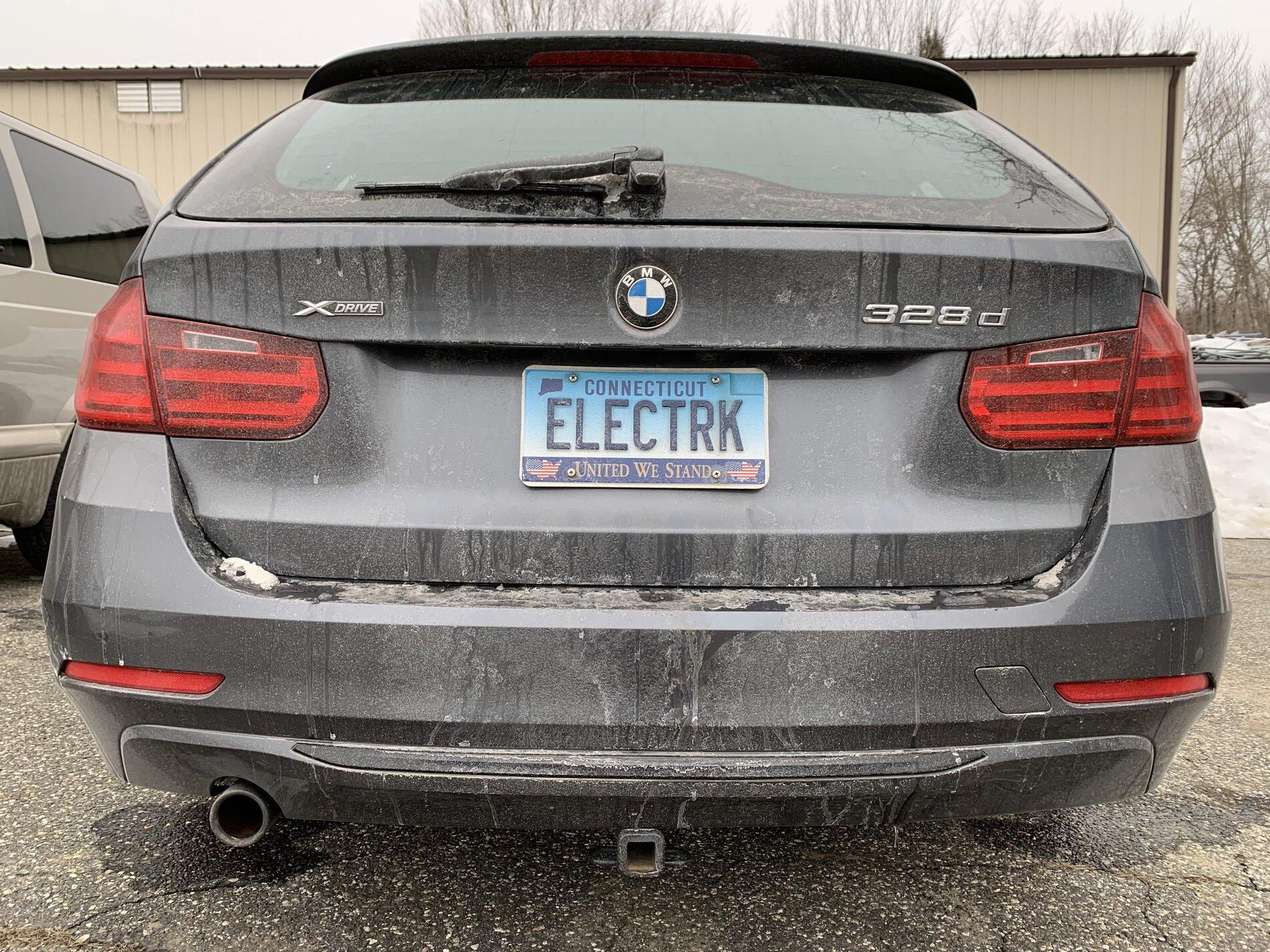 Tesla Cybertruck Tow hitch, electrical connection and in cab brake controller A69D61E1-F697-4B2B-910E-6F526E79DEBF