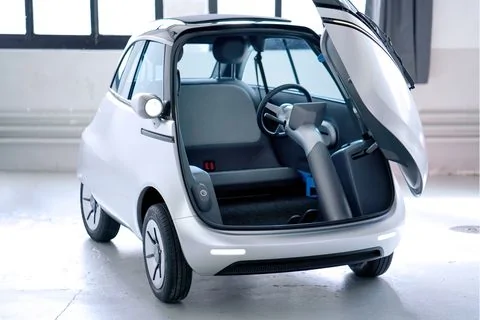 Tesla Cybertruck Isetta Is (Still) Coming Back as an Electric Car microlino-pressefotos2020-15-1-1613590561