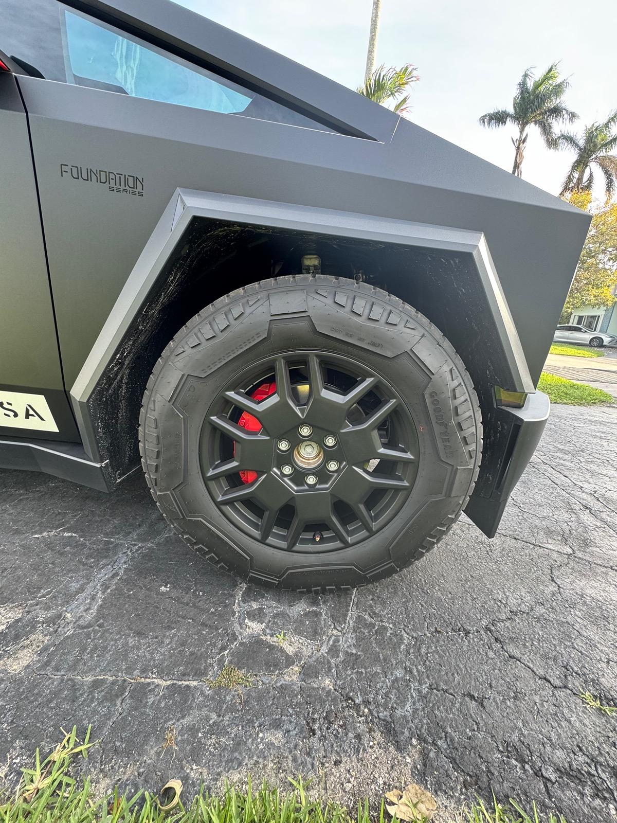 Tesla Cybertruck My Matte Black Cybertruck in South Beach IMG_6006