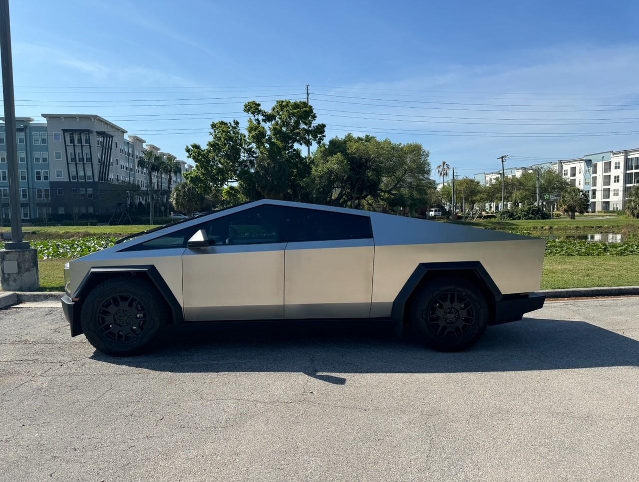 Tesla Cybertruck Lug Nut Caps Cybertruck With Partial Wheel Covers