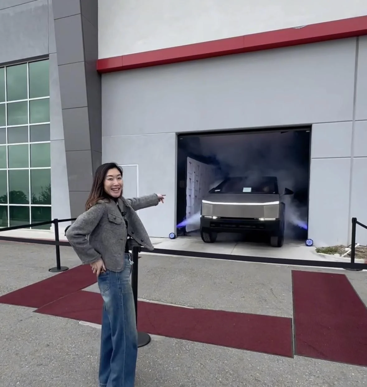 Tesla Cybertruck Took Delivery Today. Excellent Truck! But Poor Delivery Experience. b770721b2a01c647f927b114773af4ff