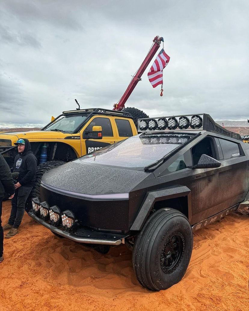 Tesla Cybertruck Cybertruck Cybertrax converted for sand & dunes use w/ sand paddles Cybertruck Cybertrax converted for sand use w: sand paddles 2