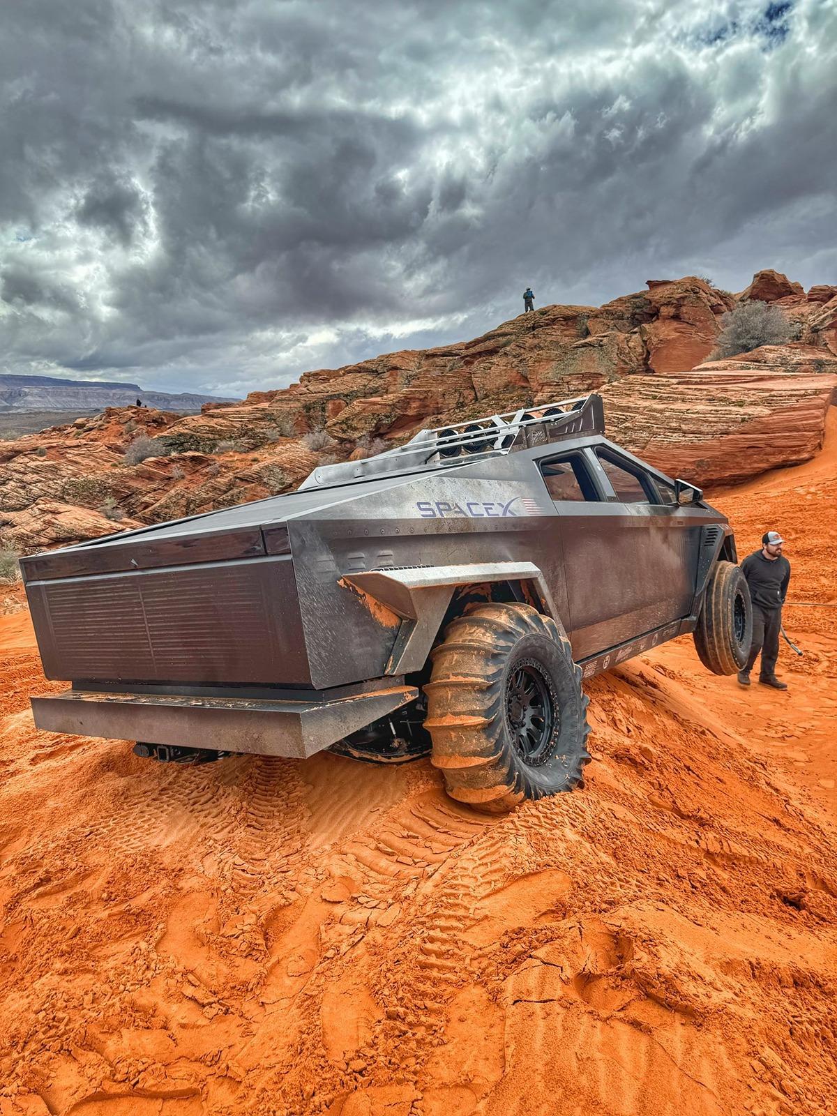 Tesla Cybertruck Cybertruck Cybertrax converted for sand & dunes use w/ sand paddles Cybertruck Cybertrax converted for sand use w: sand paddles 1