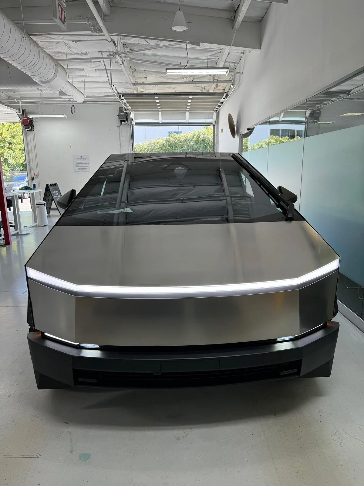 Tesla Cybertruck Cybertruck enters the Santa Clara center to get… IMG_2210
