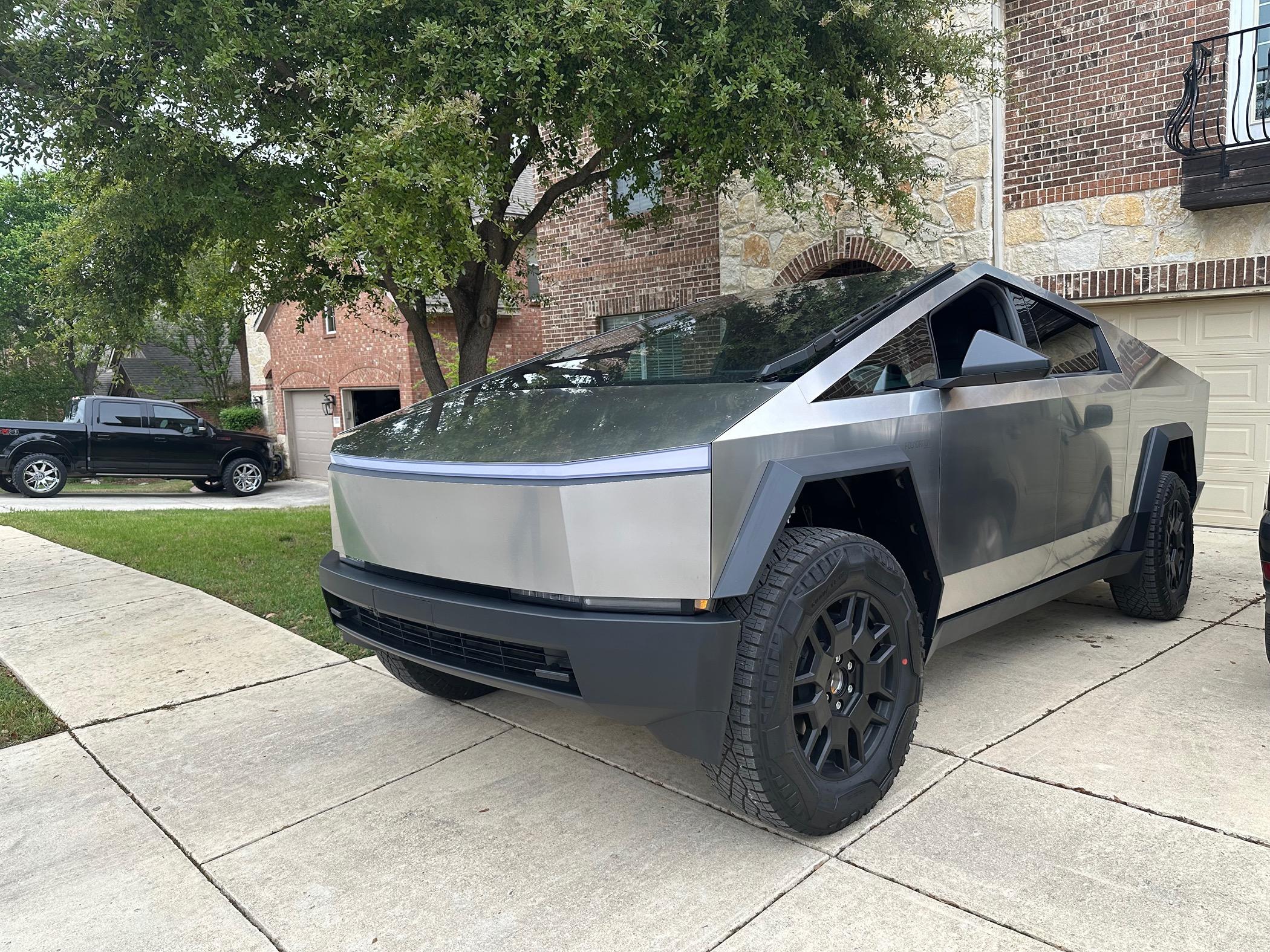 Tesla Cybertruck What time is it? VIN TIME!! IMG_5604