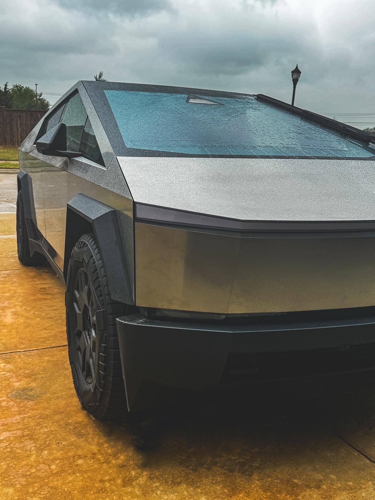 Tesla Cybertruck Daily random Cybertruck photos thread - Post Yours! 📸 🤳 IMG_0626.JPG