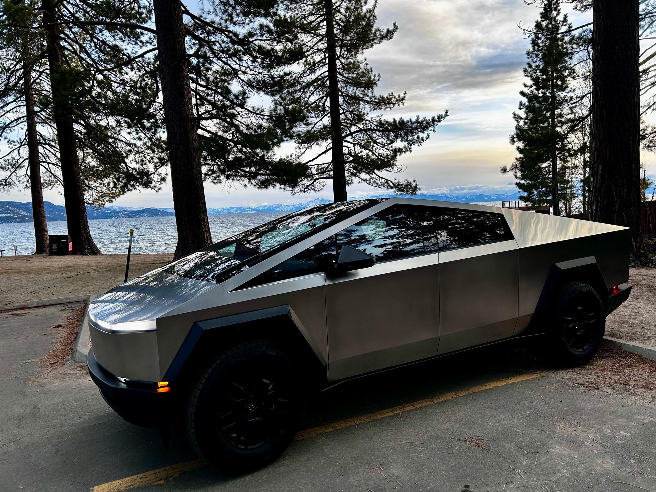 Tesla Cybertruck Daily random Cybertruck photos thread - Post Yours! 📸 🤳 IMG_7694