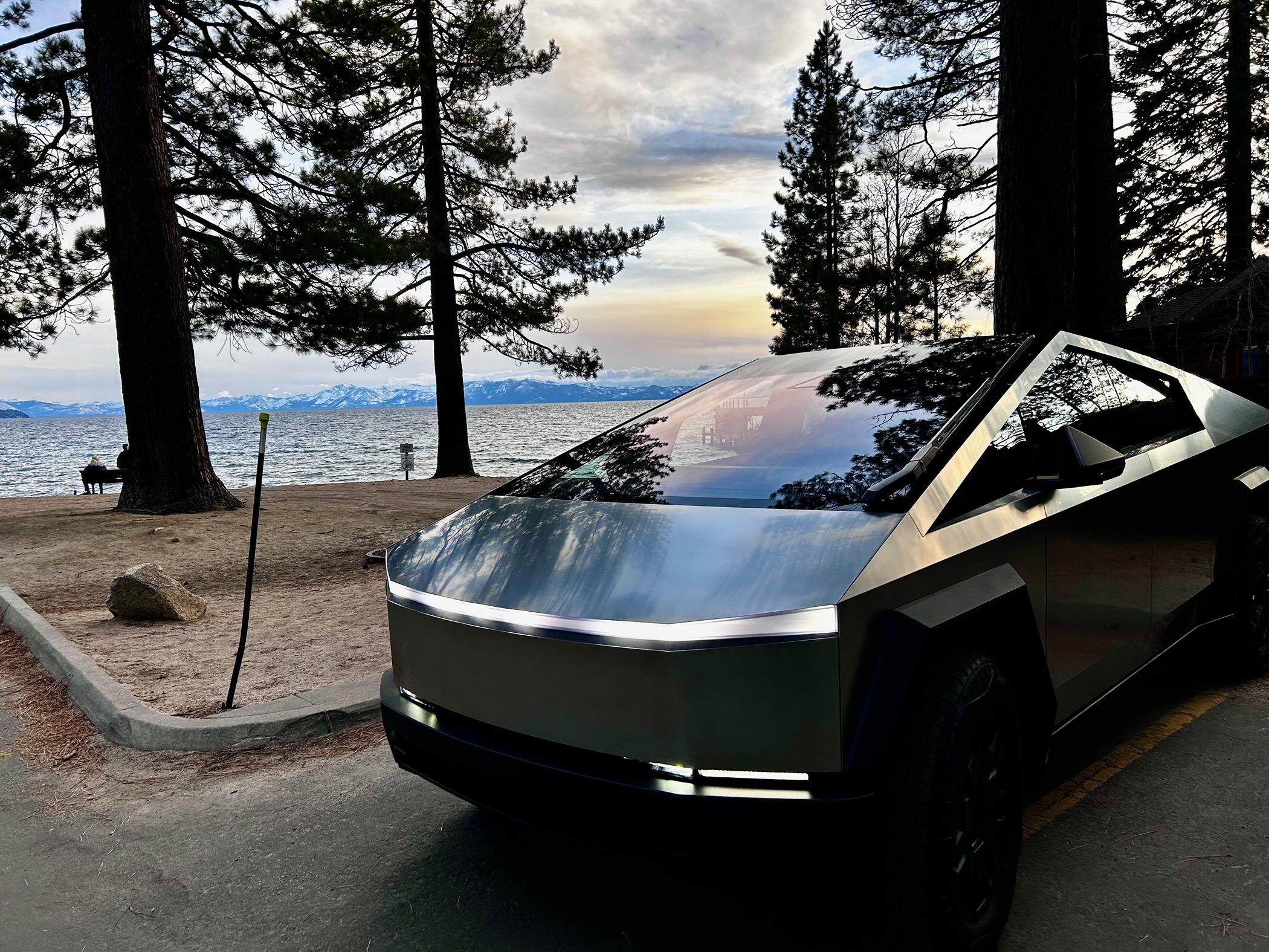 Tesla Cybertruck Daily random Cybertruck photos thread - Post Yours! 📸 🤳 IMG_7695
