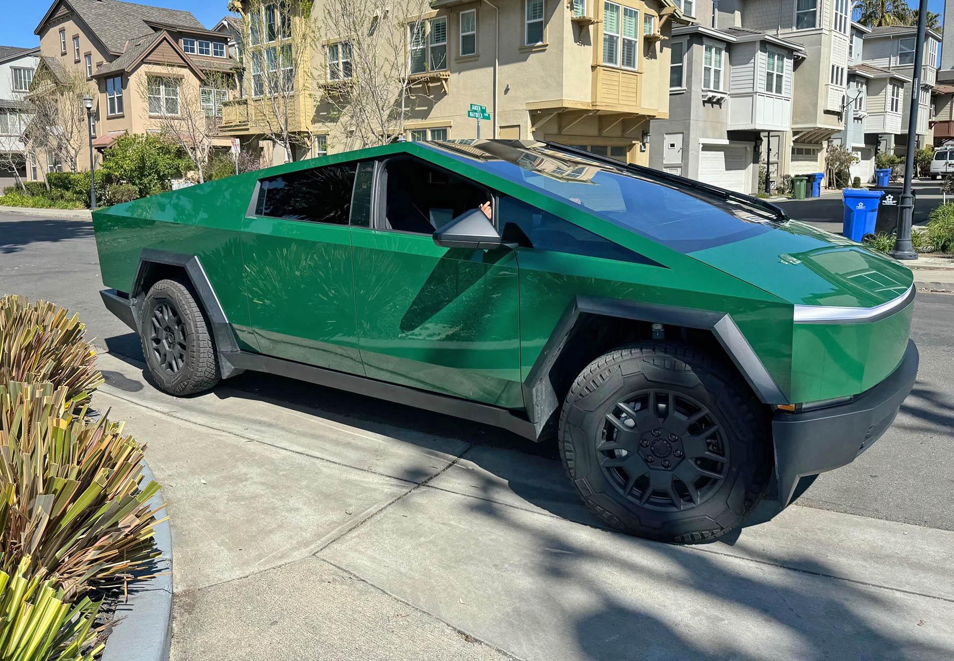 Tesla Cybertruck Wrapped in Dyno Green IMG_2026
