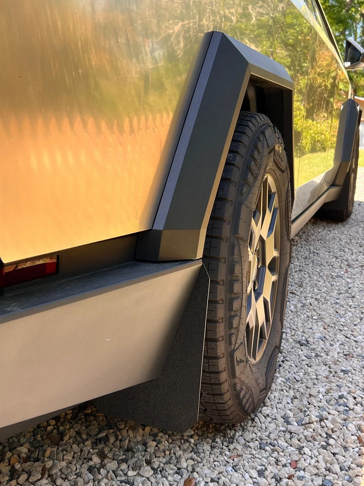 Tesla Cybertruck Mud flaps - anyone install on their Cybertruck? IMG_9684