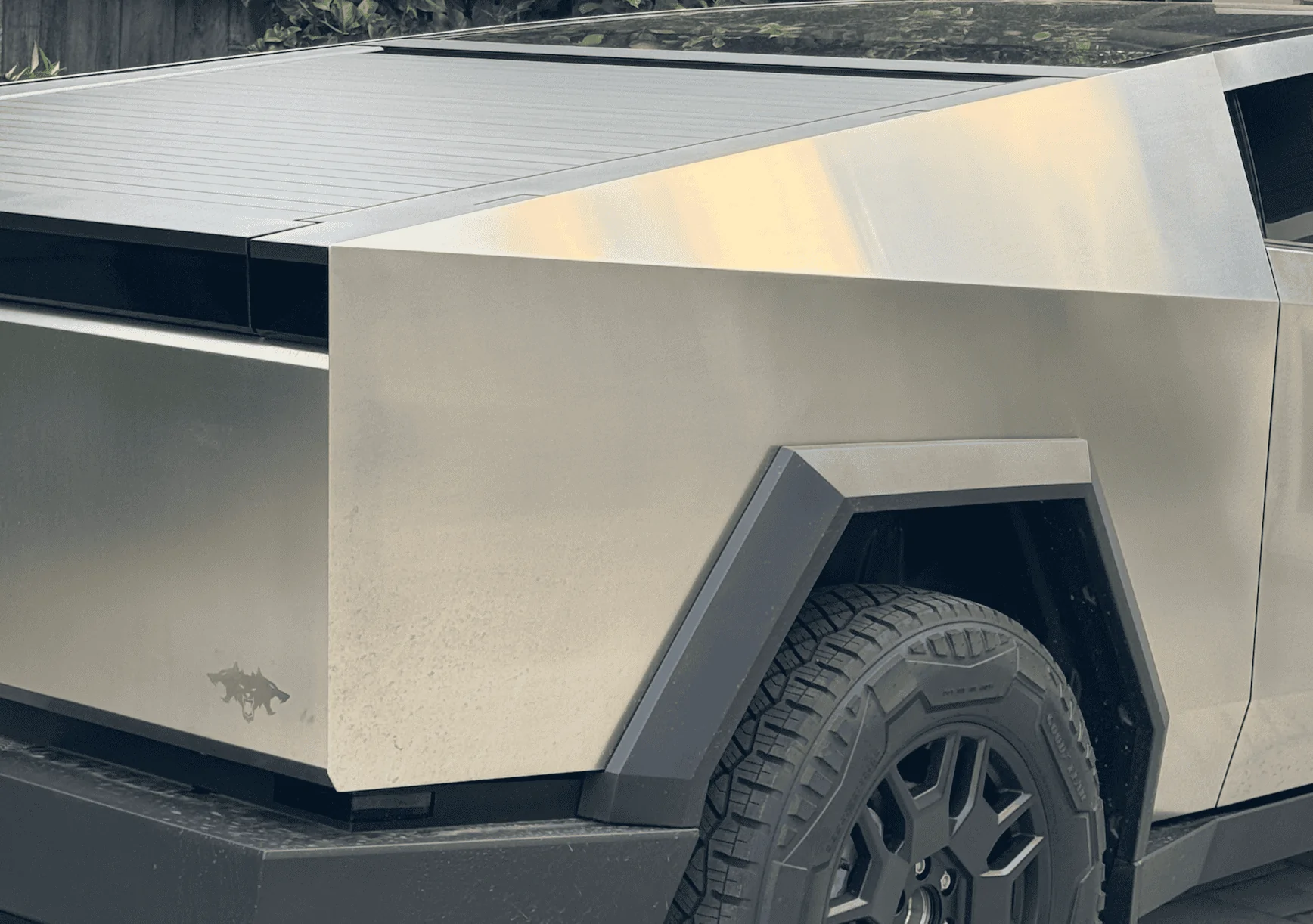 Tesla Cybertruck Took delivery on Saturday of Cyberbeast.  Is panel texture / banding expected and normal? Screen Shot 2024-03-25 at 8.48.33 AM