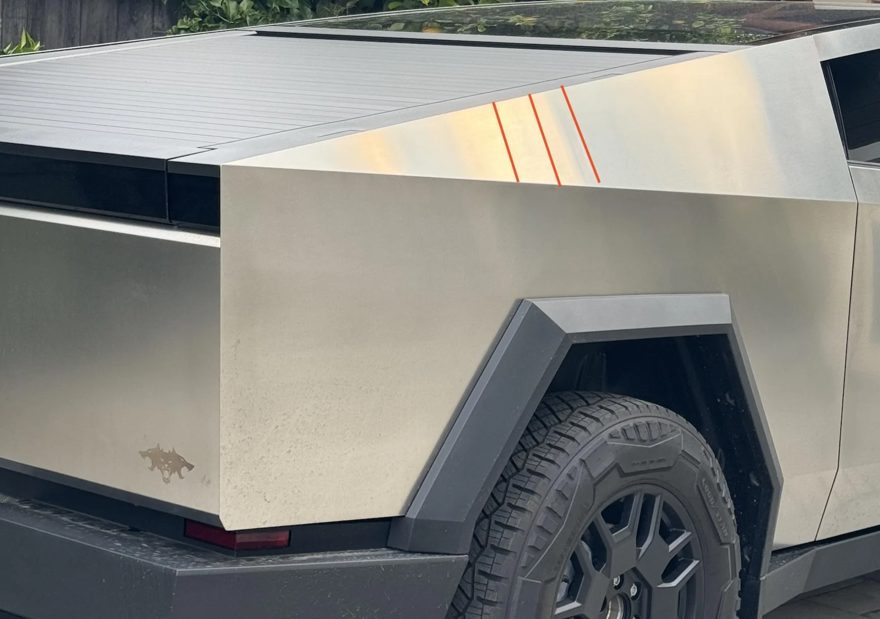 Tesla Cybertruck Took delivery on Saturday of Cyberbeast.  Is panel texture / banding expected and normal? Screen Shot 2024-03-25 at 8.48.33 AMx
