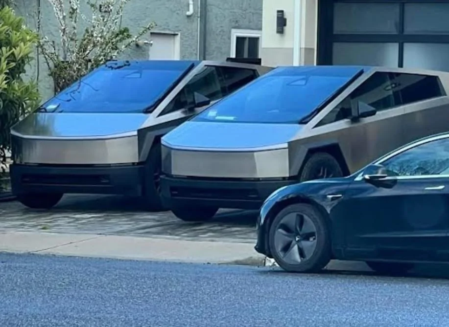 Tesla Cybertruck Delivery Day Irvine Ca. 3/25 [Updated with delivery photos!] Screenshot_20240325_182946_Gallery