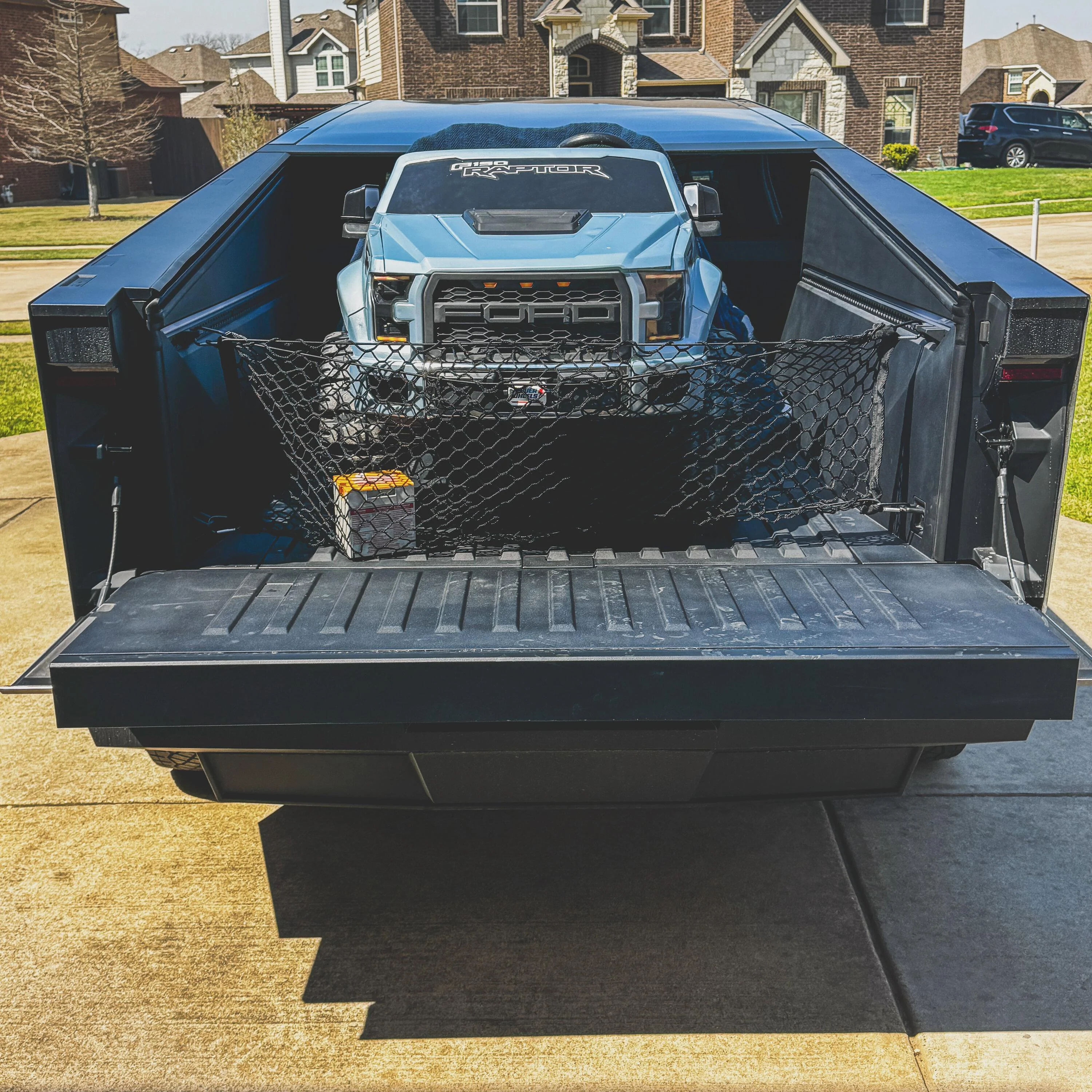 Tesla Cybertruck 500 Mile Review: Things That I Dislike 7341D5E9-0045-4B1E-9337-B706F50C762A
