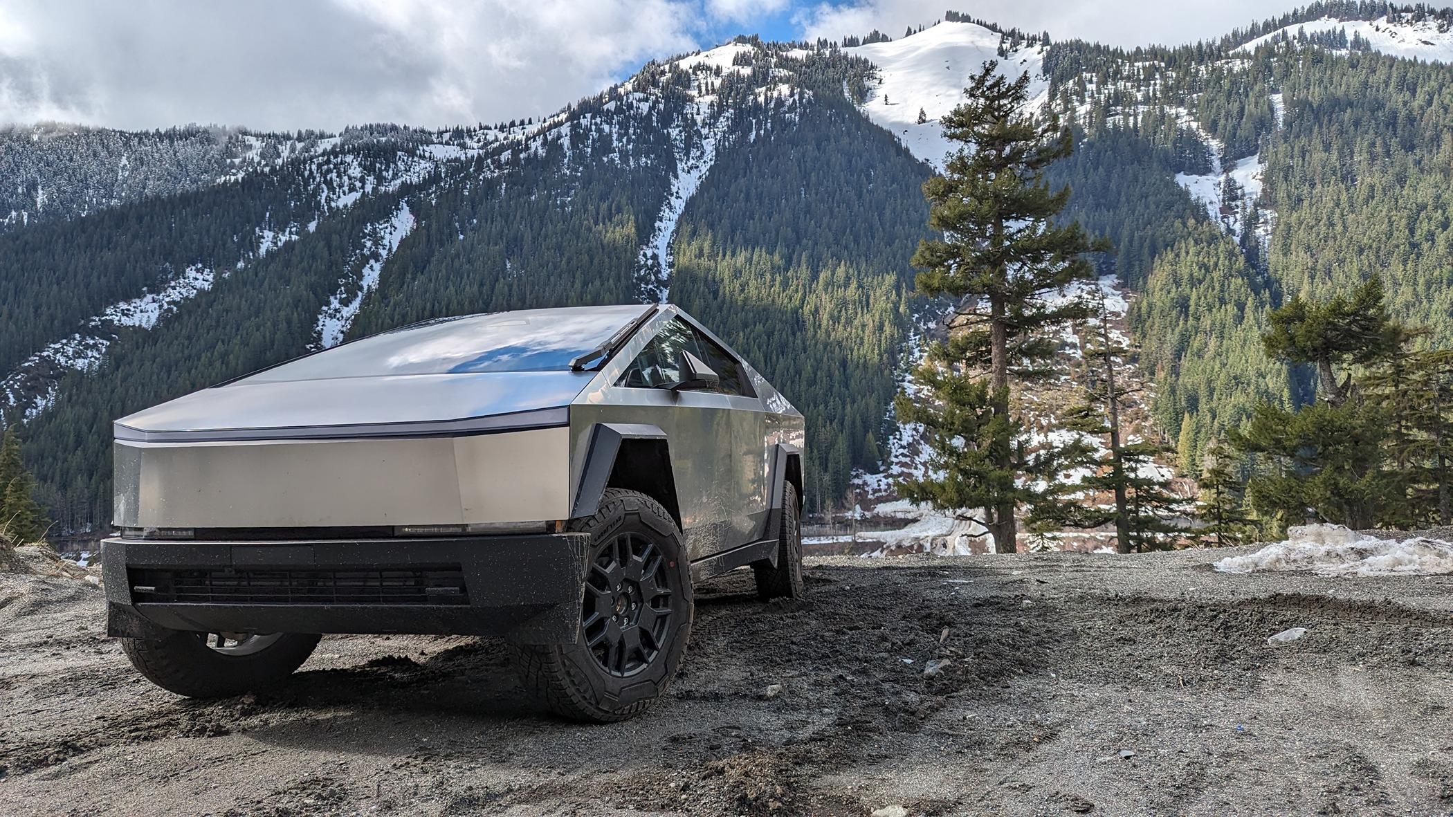Tesla Cybertruck Daily random Cybertruck photos thread - Post Yours! 📸 🤳 PXL_20240324_213923309.MP