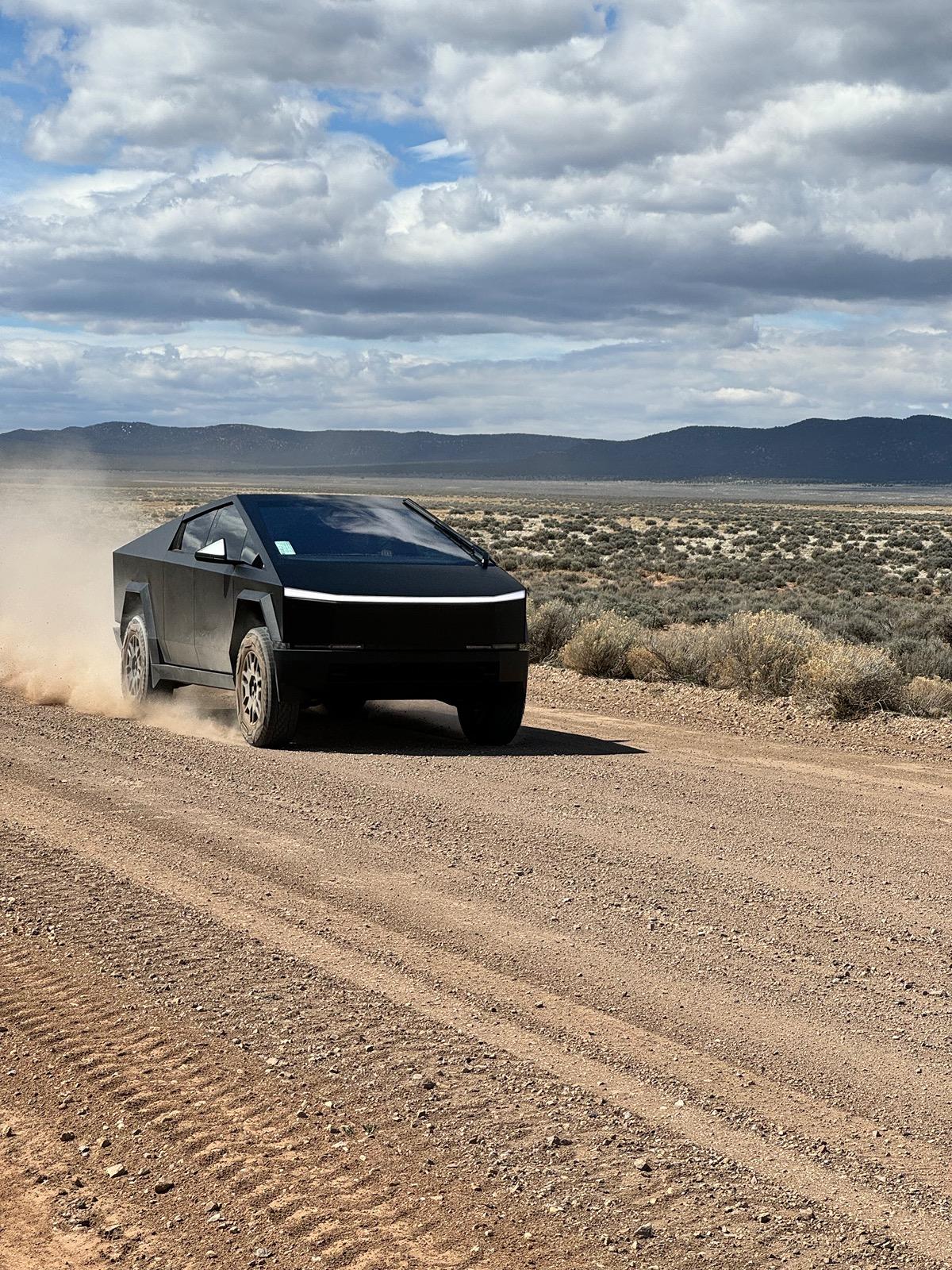Tesla Cybertruck My first off-road trip in Cybertruck (Southern Utah) -- high speed runs + rock crawling IMG_0363