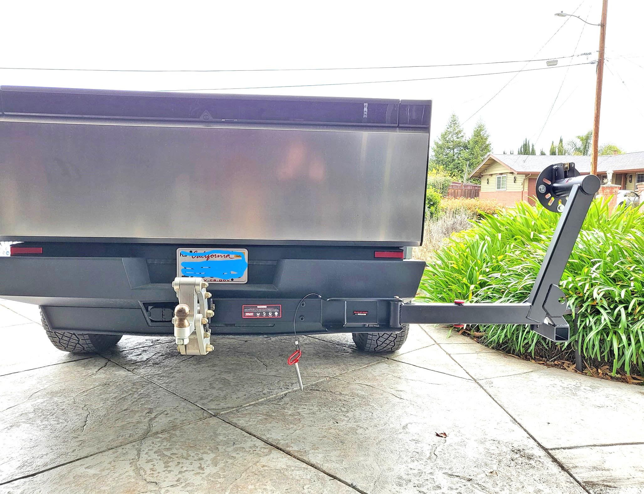 Tesla Cybertruck First Cybertruck Swing Arm Spare Tire Carrier (by Wilco Offroad)!! tesla-cybertruck-sparetire-carrier-wilcoswingarm