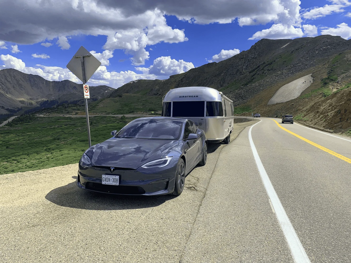 Tesla Cybertruck She’s a beaut…. Let no man separate…. (Airstream 💍 Cybertruck) 1711839115593-rd