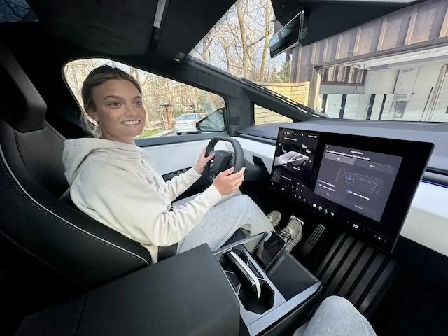 Tesla Cybertruck VINs Pending Delivery Chart & National Map 🗺️ Cybertruck Sky01