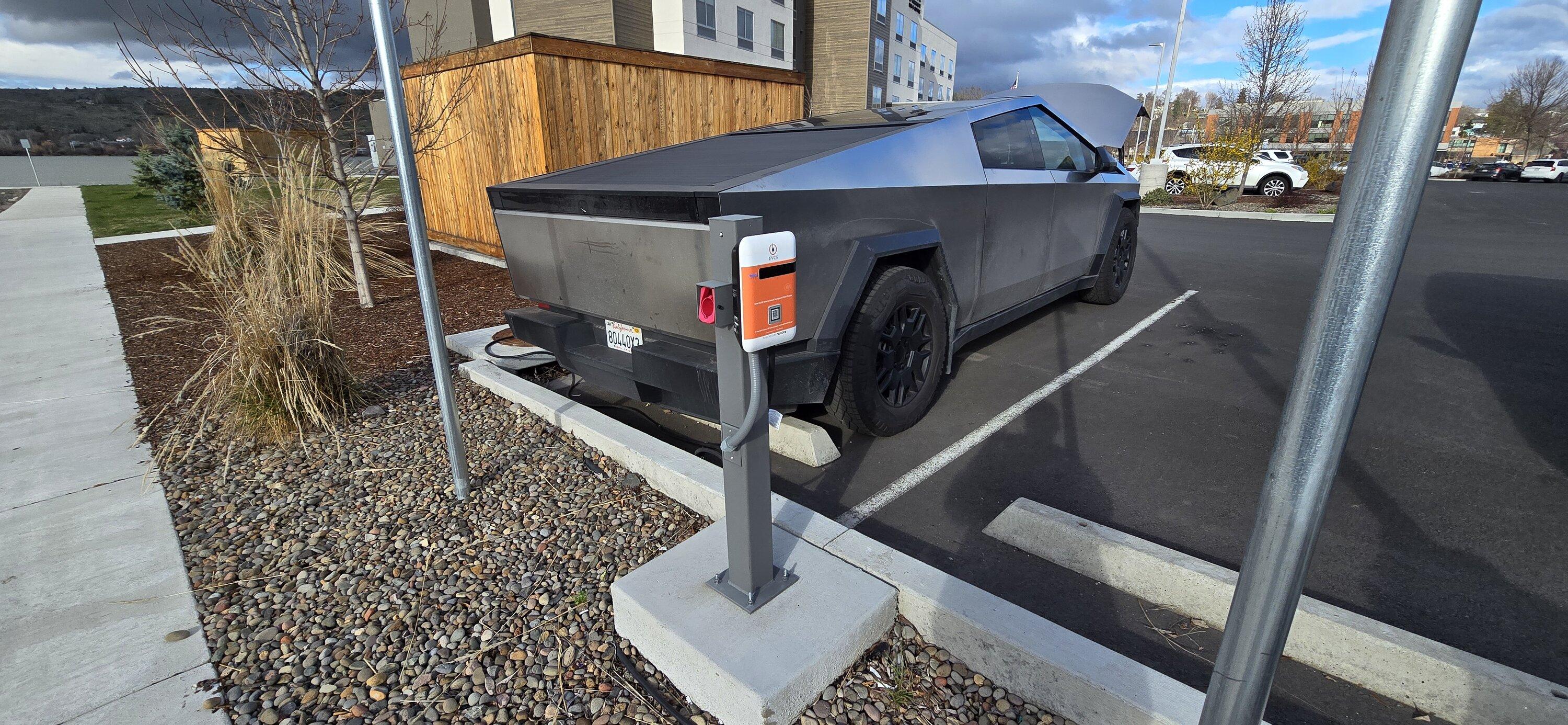 Tesla Cybertruck Did a road trip from Bay area to Klamath Falls Oregon 20240330_090001