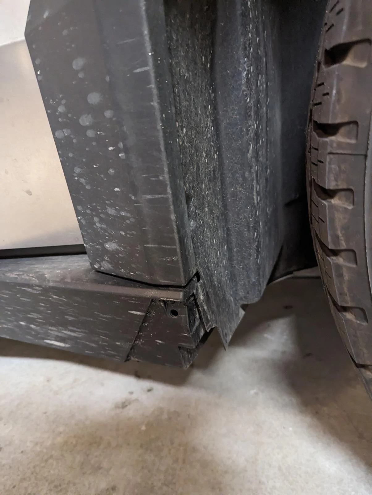 Tesla Cybertruck PSA: Be Careful With Air Suspension Automatic Lowering! Have clearance under truck & bumpers - to prevent damage like this CT plastic gon