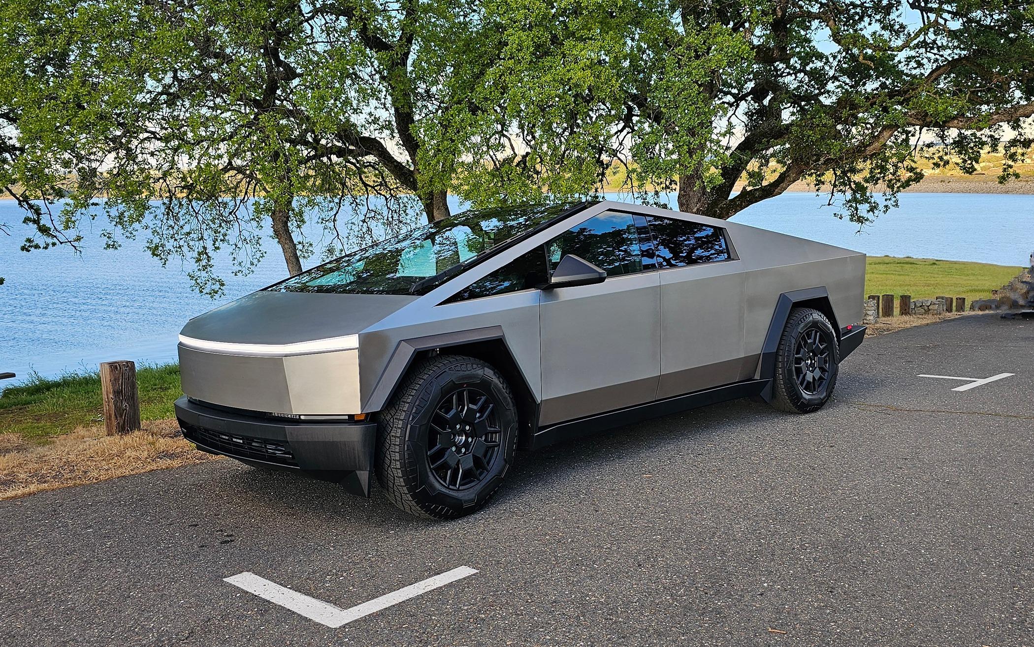 Tesla Cybertruck WHAT A TRUCK!!! 20240405_185602~2